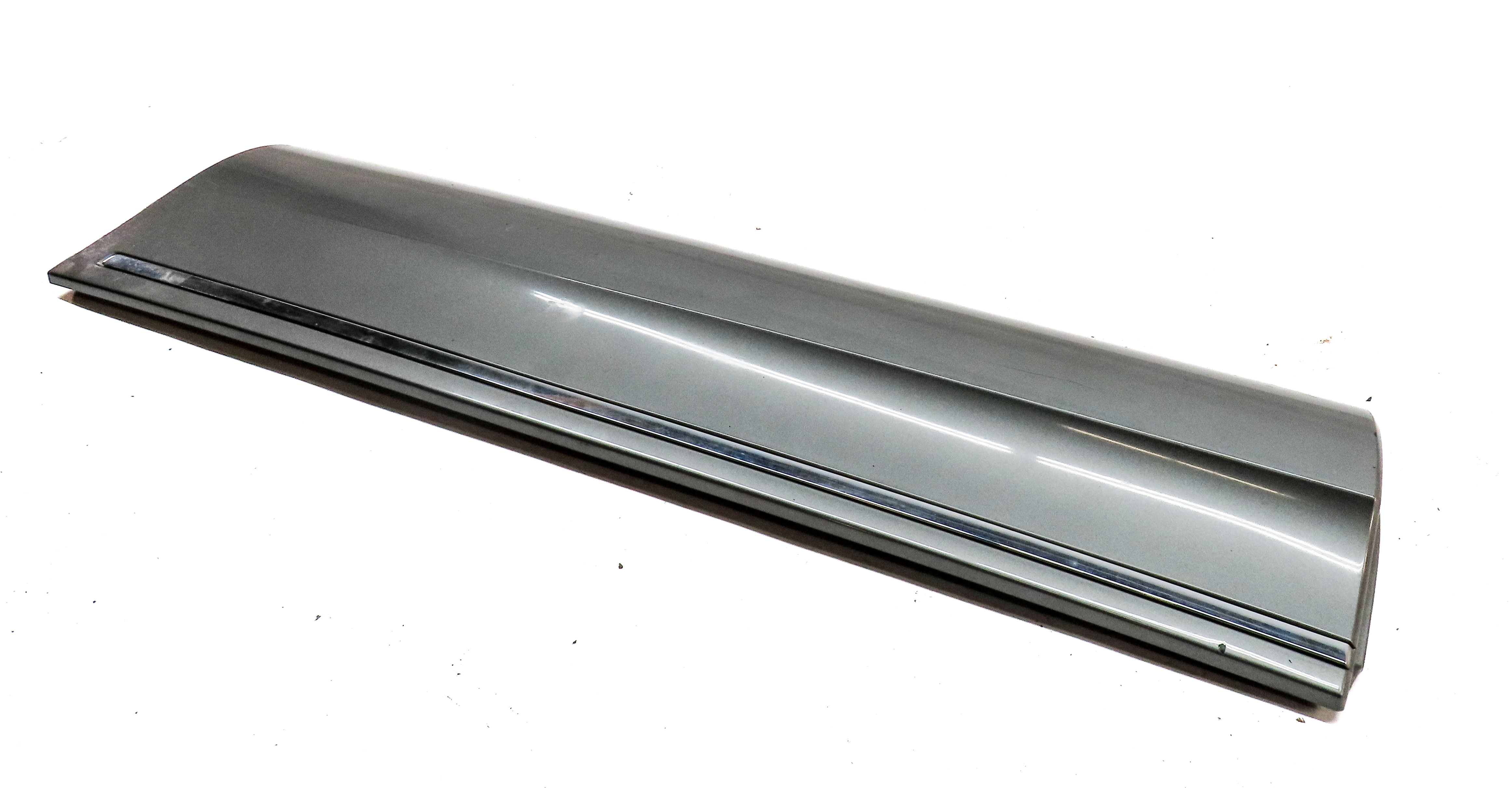 2010-2015 AUDI Q7 (4L) REAR LEFT LOWER DOOR MOULDING TRIM PANEL (Gray) — exact item pictured